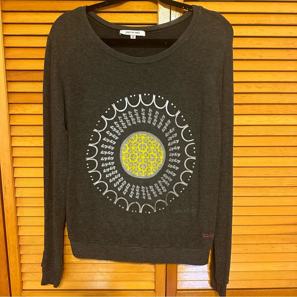 oversized sweatshirt